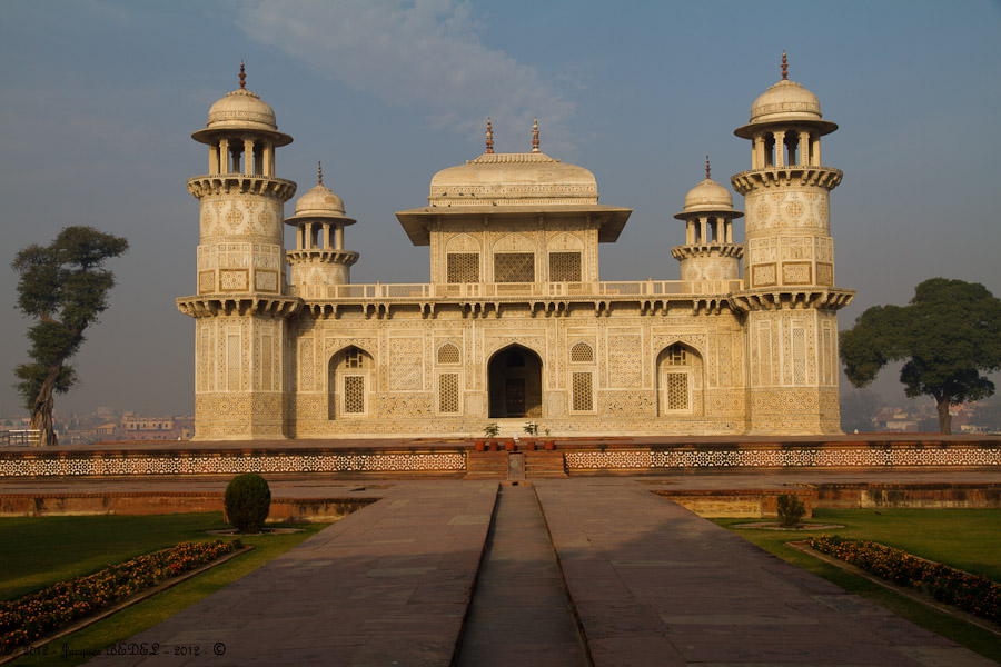 ITIMAD UD DAULAH