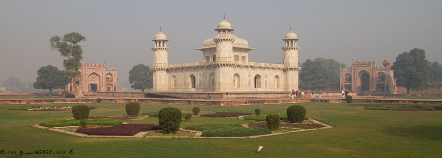 ITIMAD UD DAULAH