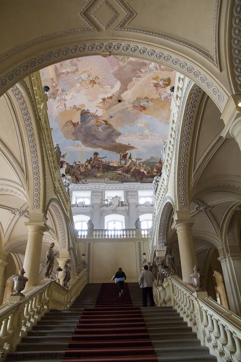 Résidence des Princes Evèques de Würzburg : ses ouvrages en stuc magnifique les célèbres peintures des plafonds