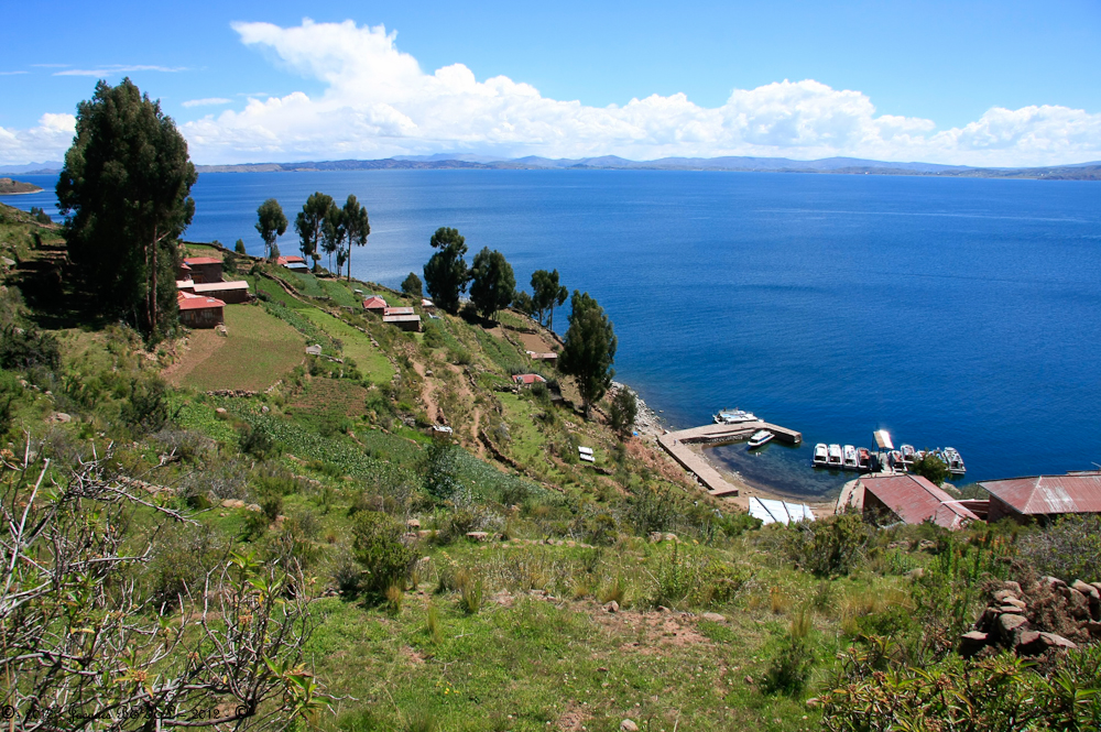 Ile de TAQUILE au milieu du lac TITICACA