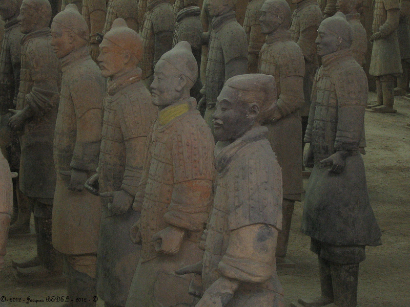 XI'AN  :  La grande fouille de l'armée d'argile