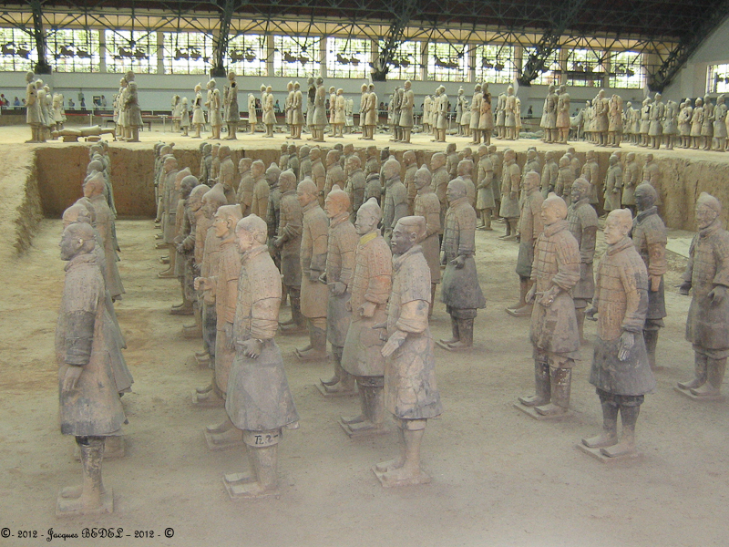 XI'AN  :  La grande fouille de l'armée d'argile