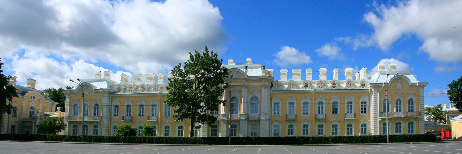 Le VERSAILLE russe de PETRODOVETZ